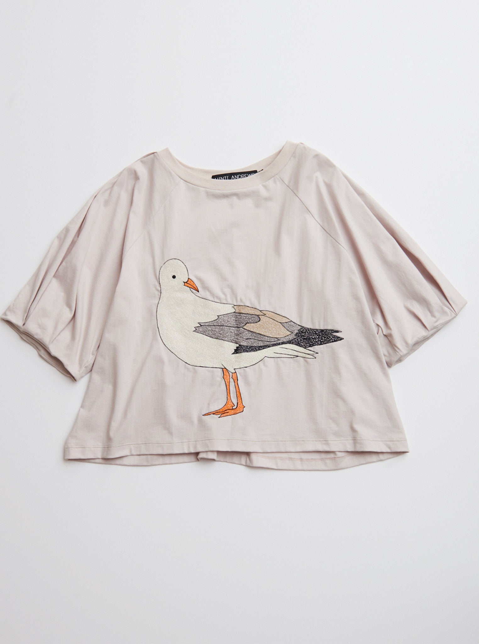 Vinti Andrews Embroidery Seagull Pleated Sleeves Top
