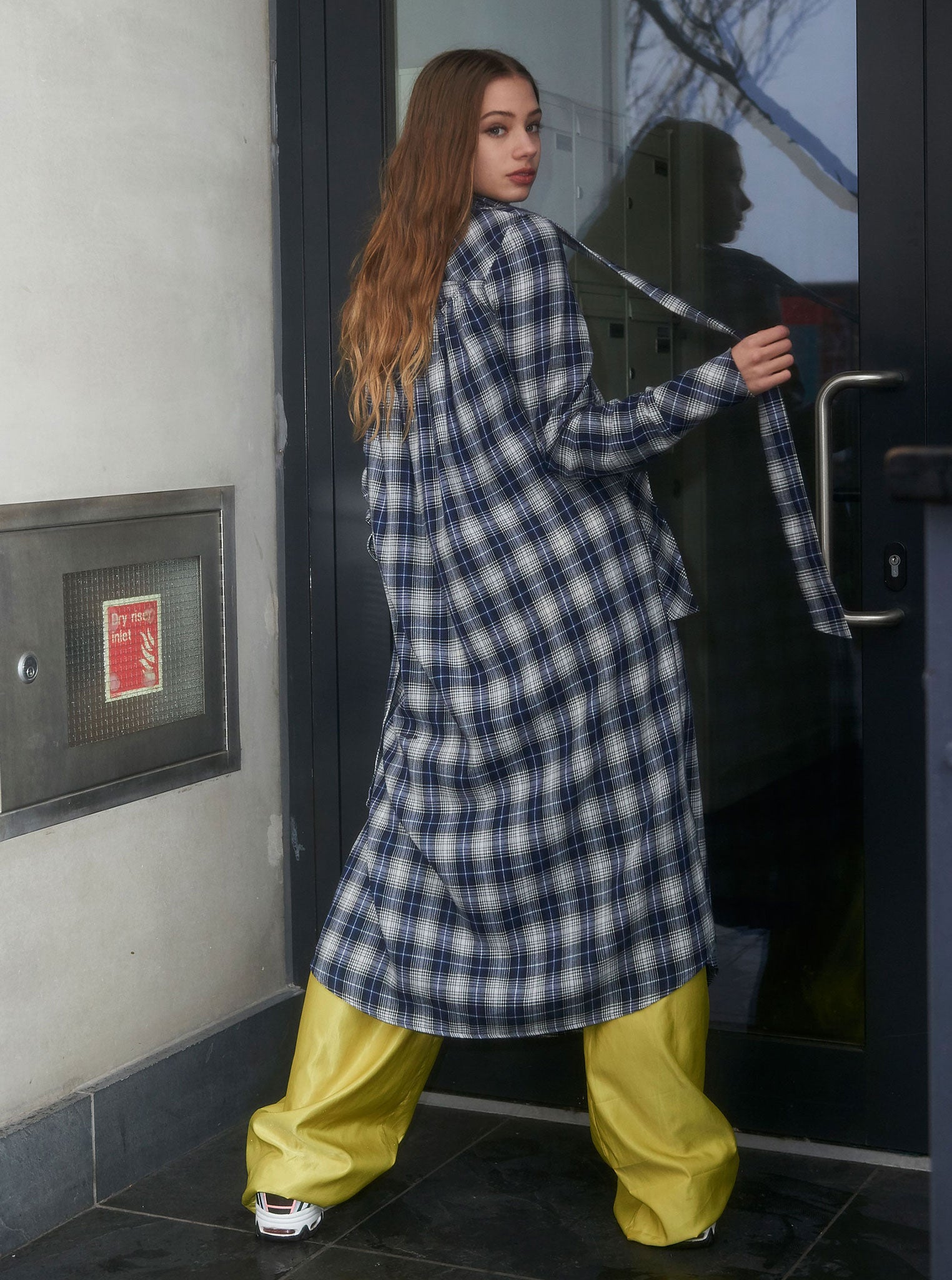 Vinti Andrews Extended Navy Plaid Collar Dress
